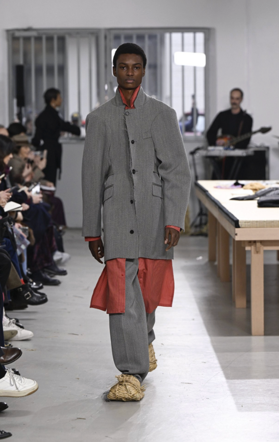 Grey with a shot of Orange-Setchu