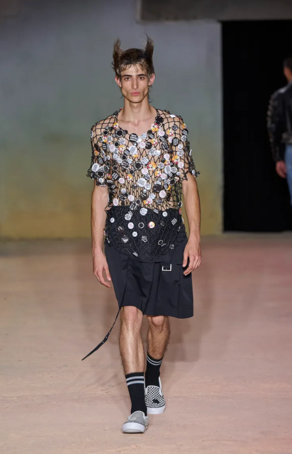 Look 15