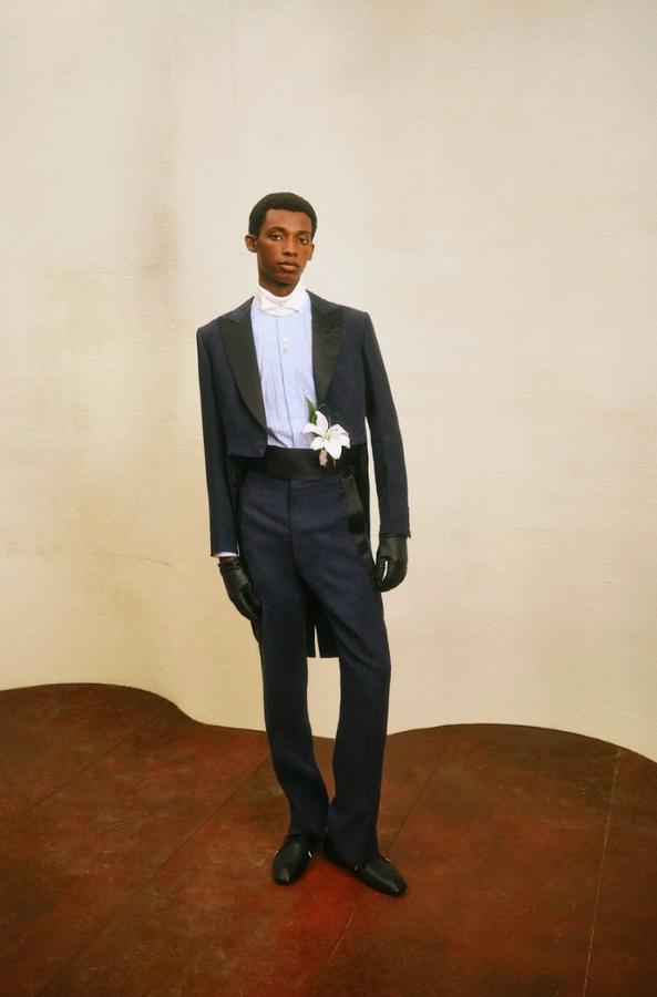 Loves me, loves me not